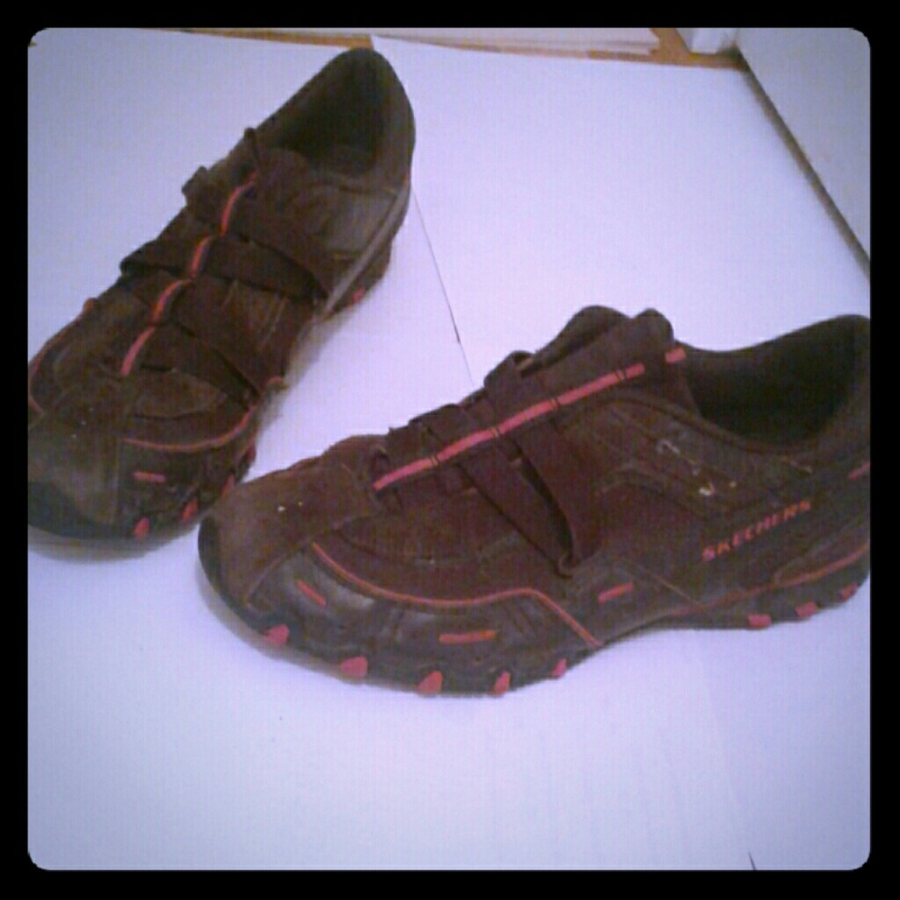 Skechers